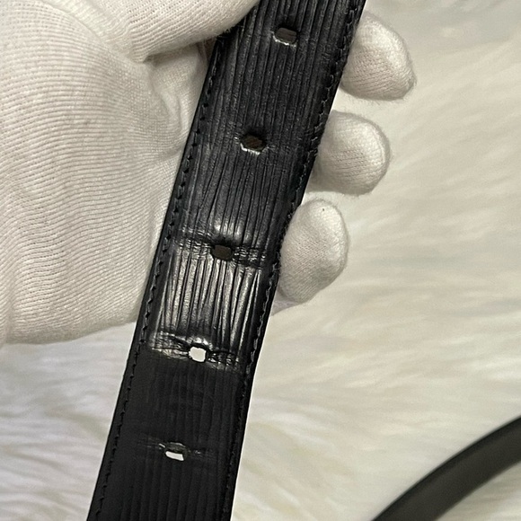 LOUIS VUITTON epi leather belt in black - Picture 7 of 11